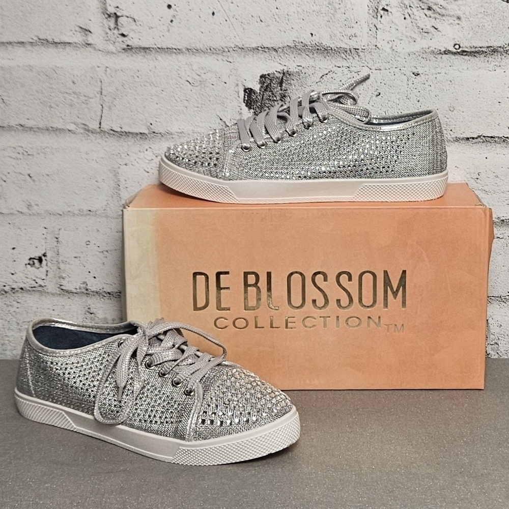 De Blossom Silver Rhinestone Lace Up Sneakers Size 7.5 CHERRY-16